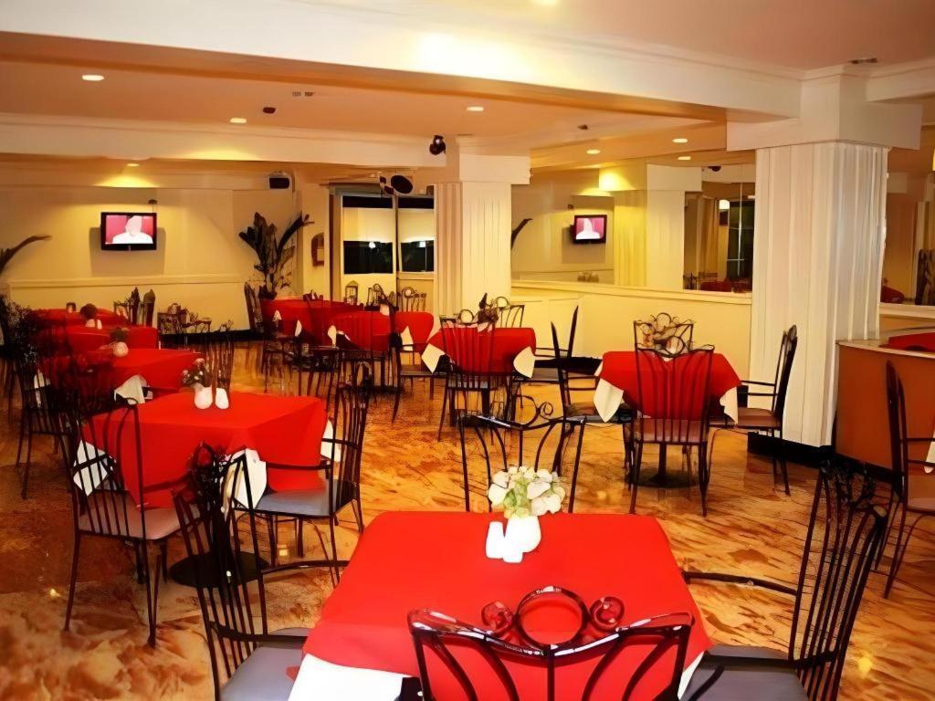 Las Palmas Hotel De Манила Экстерьер фото